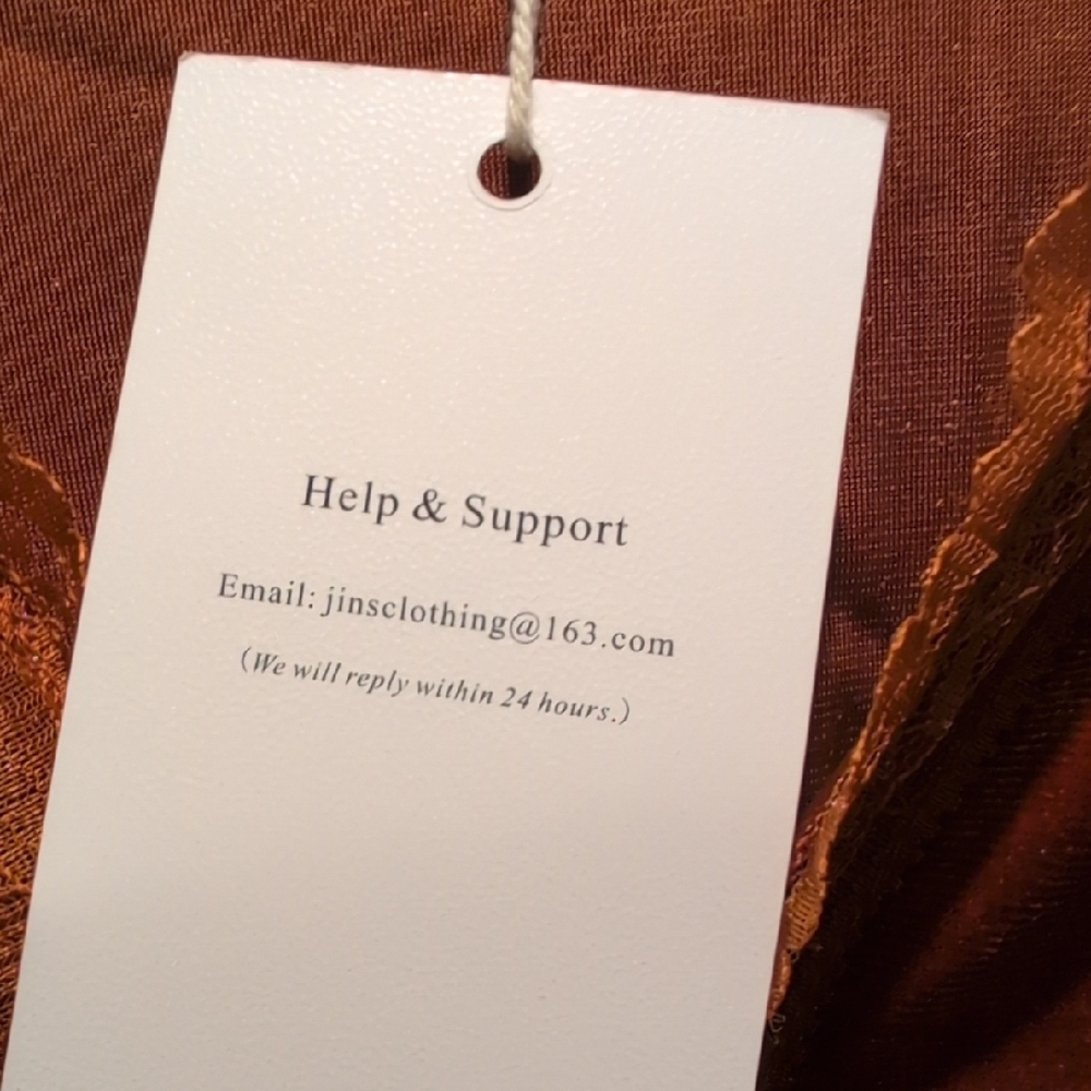 Elegant Velvet Dress in Rich Rust-Brown - Picture 4 of 10